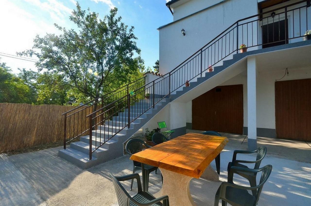 בוזט Apartment Nada With Private Pool מראה חיצוני תמונה